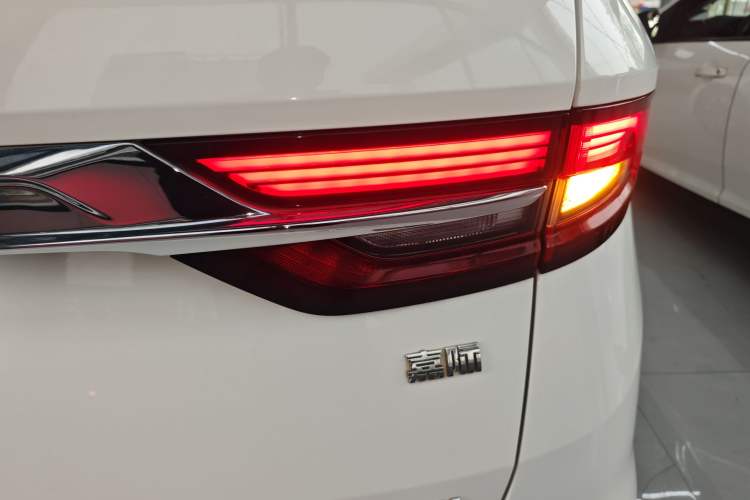 Used Geely Auto Jiajie 2019 1.5TD MHEV DCT Luxury Edition Right Rear Taillight