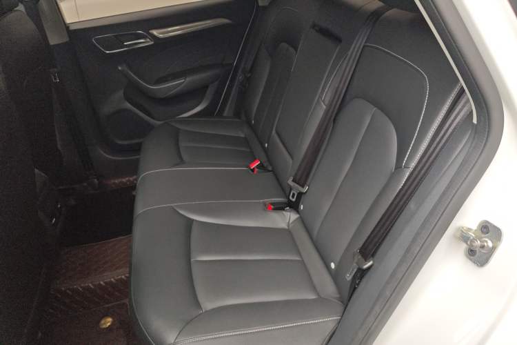 Used Roewe i6 2020 PLUS 1.6L CVT 4G Connected Glory Flagship Edition Left Rear Seat