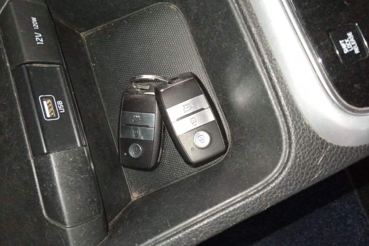 Used Kia kx1 Stonic 2019 1.4L Automatic Fun Edition China VI