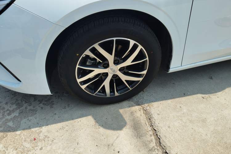 Used Geely Auto Emgrand 2025 4th Generation 1.5L CVT Longteng Edition
