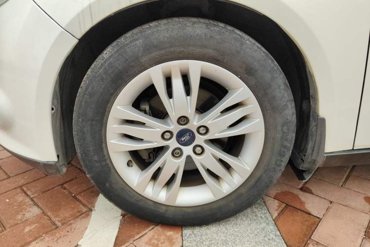 Used Ford Focus 2012 Sedan 1.6L Automatic Comfort Model