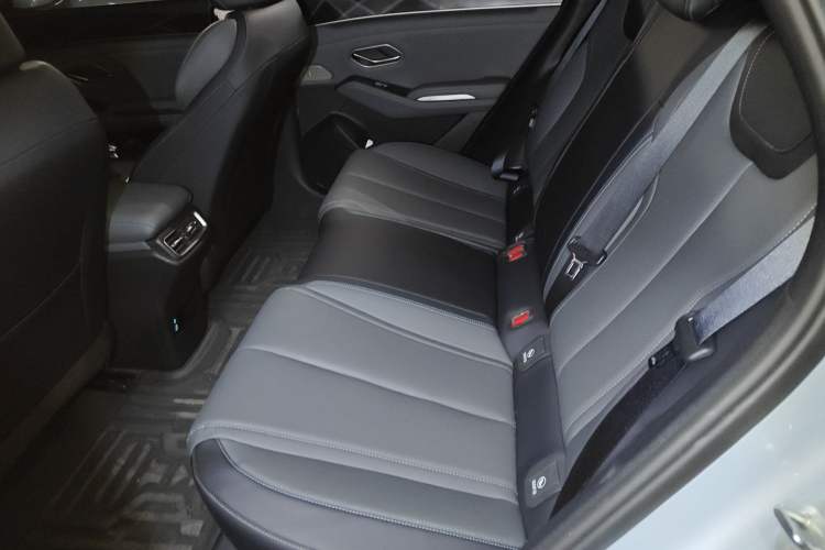 Used BYD Qin L 2024 DM-i 120KM Leading Model Left Rear Seat