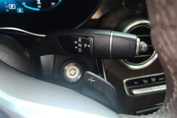 Used Mercedes-Benz GLC 2022 Refreshed GLC 300 L 4MATIC Dynamic Edition Prestige Version Gear Lever