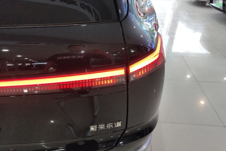 Used ONVO Luxeed L90 2025 Model—Ultra Six-Seater Version
