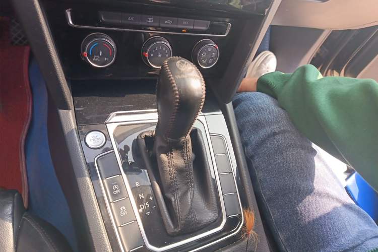 Used Volkswagen Magotan 2017 330TSI DSG Leading Model Gear Lever