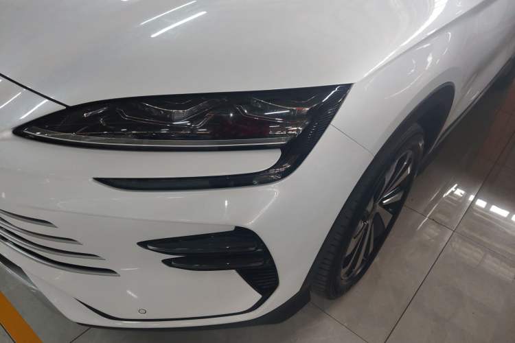Used BYD Song PLUS New Energy 2023 Champion Edition DM-i 110KM Flagship PLUS Left Front Headlight