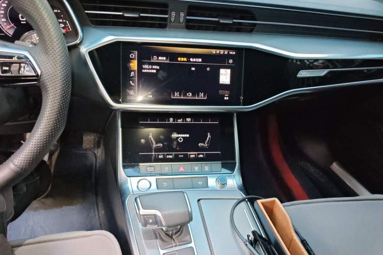 Used Audi A6L 2020 45 TFSI Prestige Dynamic Edition Audio And AC Panel