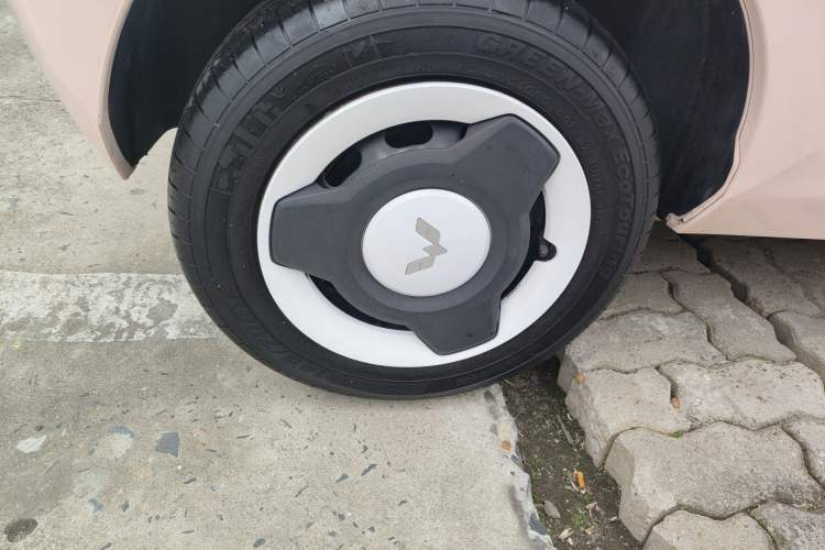 Used Wuling Hongguang MINIEV 2022 Macaron Premium Model – Lithium Iron Phosphate
