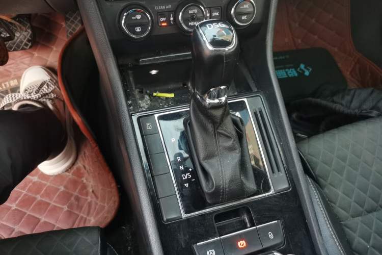 Used Skoda Superb 2016 TSI330 DSG Innovation Edition
