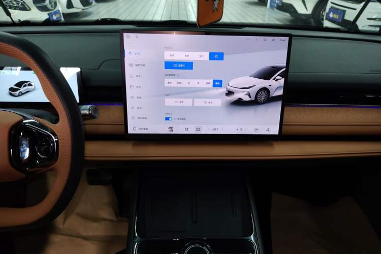 Used Geely Galaxy 8 2025 130km EM-i Prestige Edition
