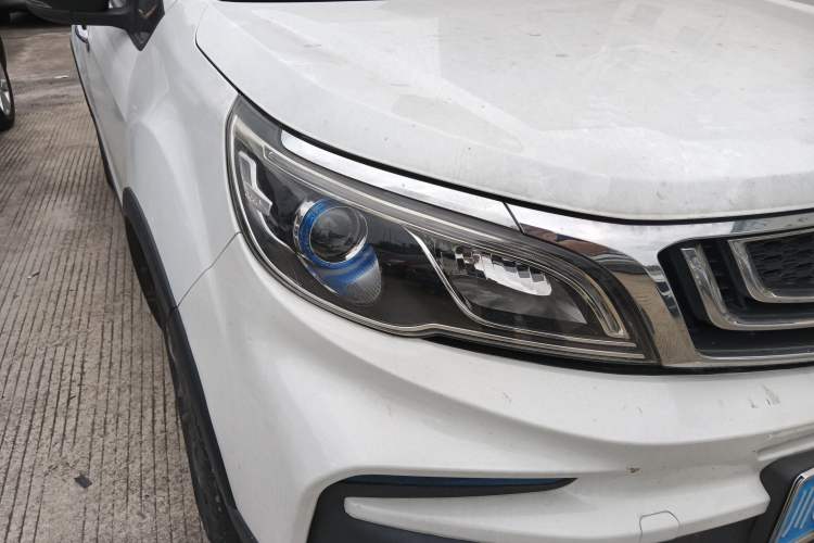 Used Geely Auto Vision X3 2020 1.5L Manual Luxury Edition Right Front Headlight