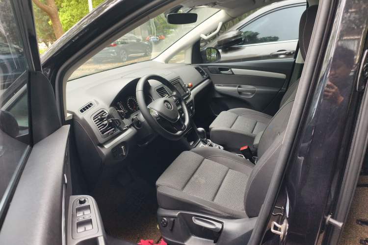 Used Volkswagen Sharan 2016 380TSI Comfort Edition 7-Seater Driver Seat