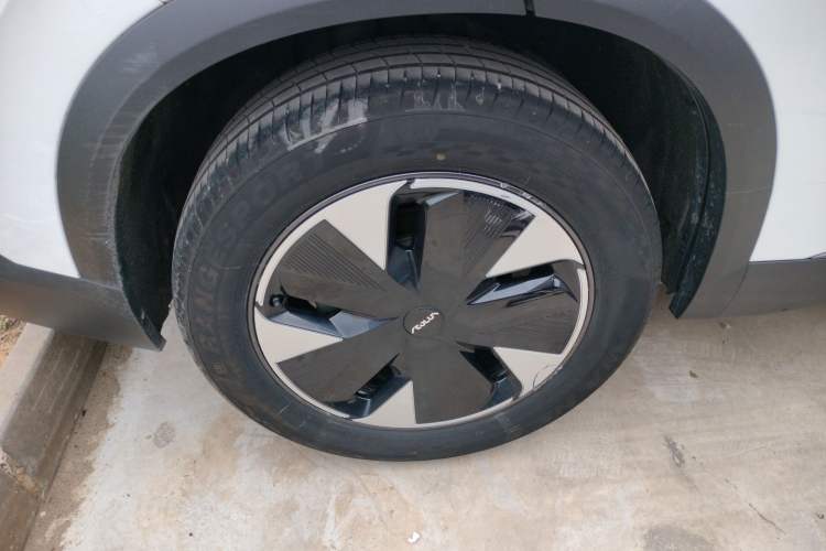Used Dongfeng Aeolus L7 New Energy 2024 205 Air Right Rear Wheel Hub