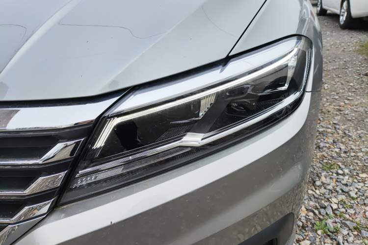 Used Volkswagen Lavida 2021 1.5L Automatic Comfort Edition Left Front Headlight