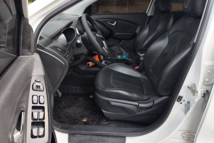 Used Hyundai ix35 2015 2.0L Automatic 2WD Smart Version China V Standard
