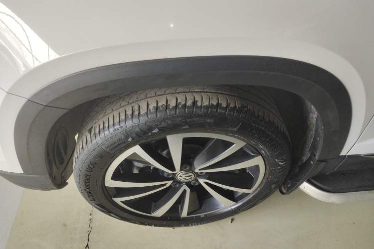 Used Volkswagen Tharu 2020 Facelift 330TSI Four-Wheel Drive Luxury PLUS Version China VI Standard