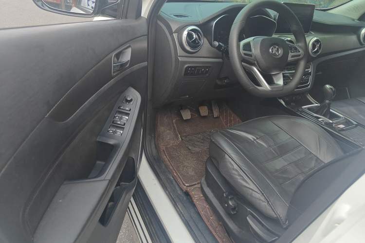 Used BAIC Beijing X5 2018 1.5T Manual Advance Version China V