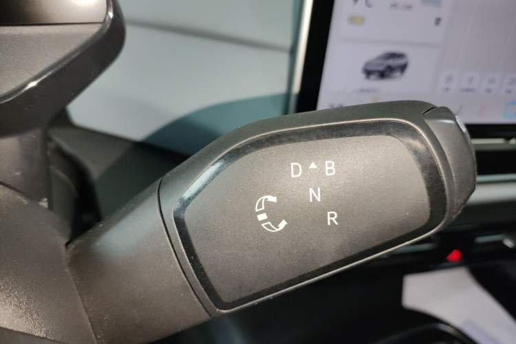 Used Volkswagen ID.4 X 2025 Smart Version Pure & Intelligent Enjoyment Edition Gear Lever