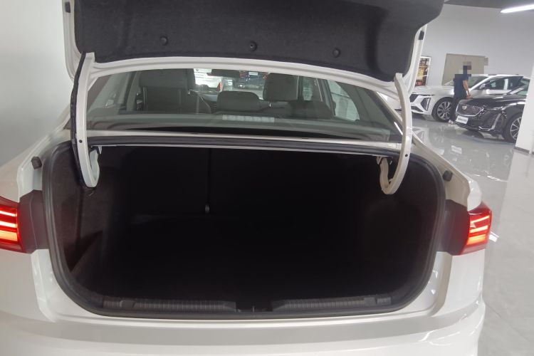 Used Volkswagen Bora 2021 1.5L Automatic Comfort Smart Connect Edition Trunk