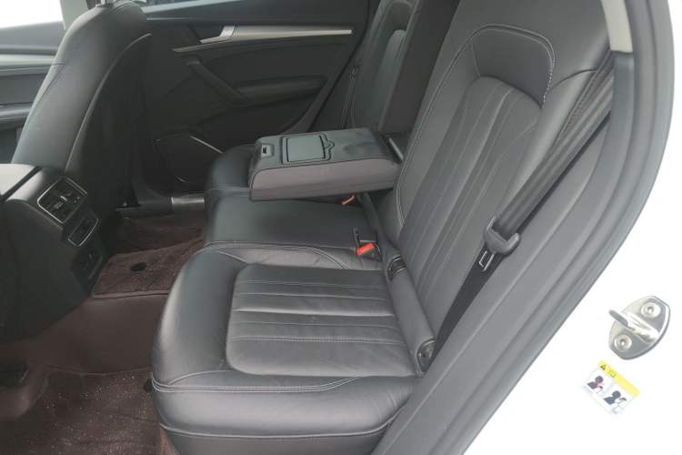 Used Audi Q5L 2020 45 TFSI Prestige Fashion Model Left Rear Seat