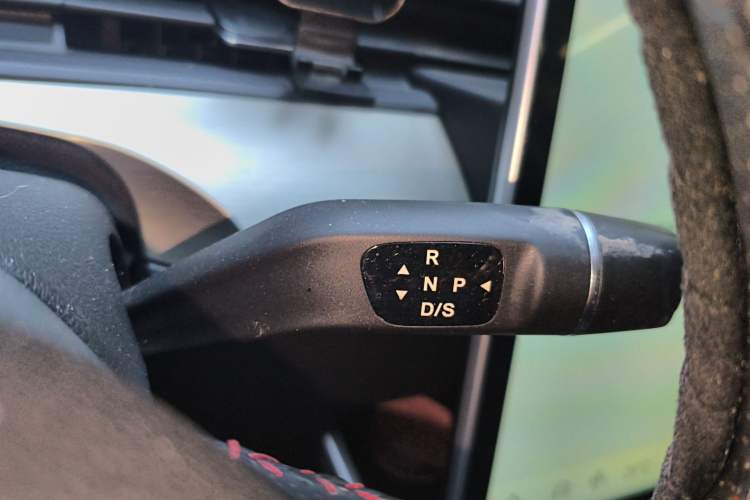 Used NETA V 2021 Long-Range Entertainment Edition Upgrade Model