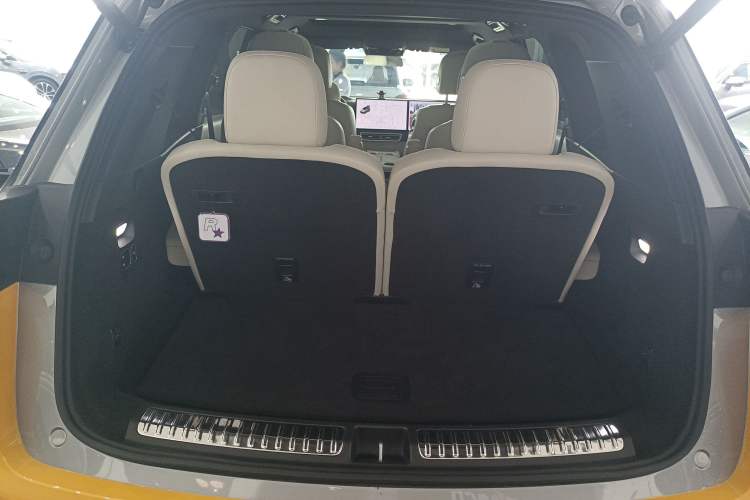 Used Li Auto L8 2023 Pro Model