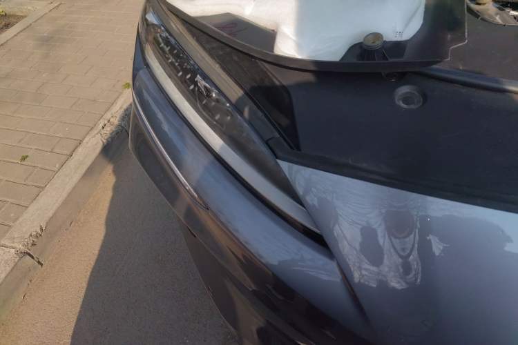 Used BYD Song PLUS New Energy 2025 EV with 605 km Range – Flagship Version Right Front Headlight