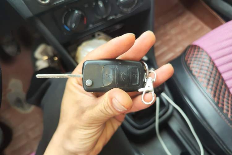 Used Volkswagen Santana 2015 1.6L Manual Fashion Edition
