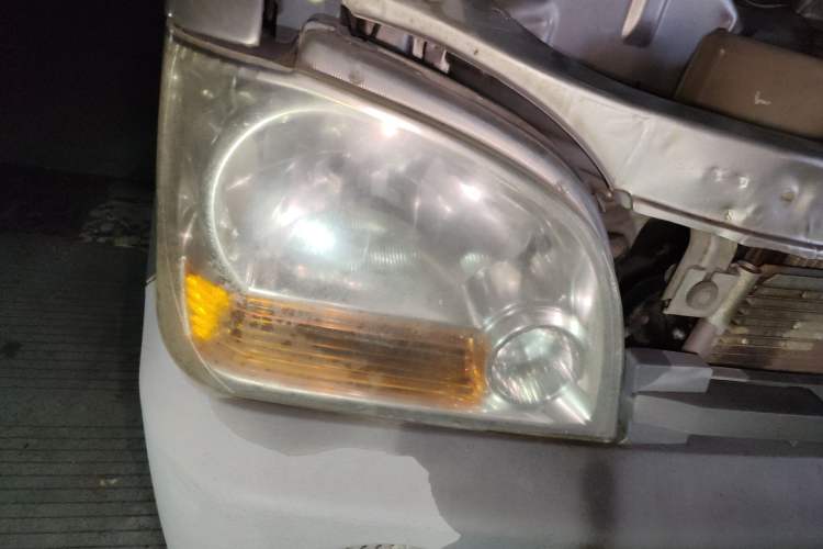 Used Wuling Zhiguang 2010 1.0L Base Version Right Front Headlight