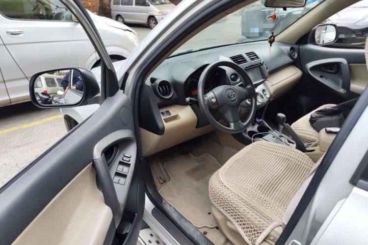 Used Toyota RAV4 2011 2.0L Automatic Classic Edition