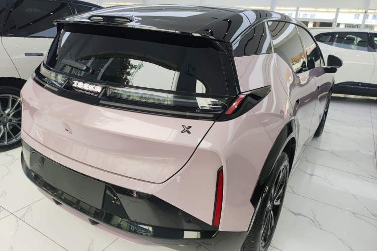 Used Zeekr X 2025 5-Seater Four-Wheel Drive Sport Version
