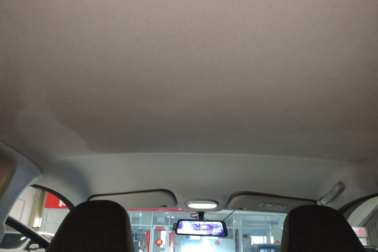 Used Chery Little Ant 2022 Sweet Pink Edition Half-Sugar Version Lithium Iron Phosphate 29.2 kWh 30 kW 301 km
