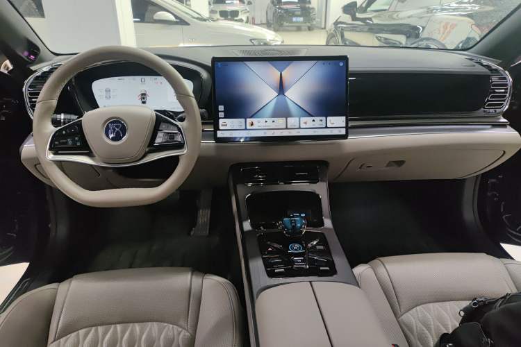 Used BYD Han 2025 DM-i Intelligent Driving Edition 125KM LiDAR Flagship Model