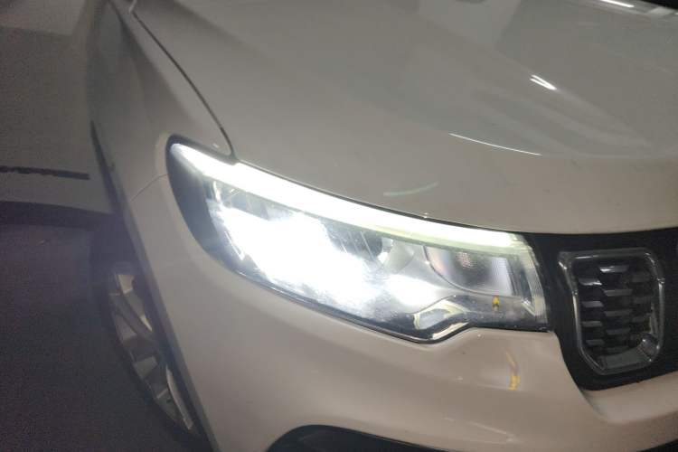 Used Jeep Compass 2021 220T Automatic Elite Edition Right Front Headlight