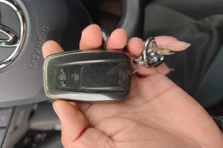 Used Toyota Highlander 2023 2.5L Smart Electric Hybrid Dual-Drive Elite Version 7 Seats
