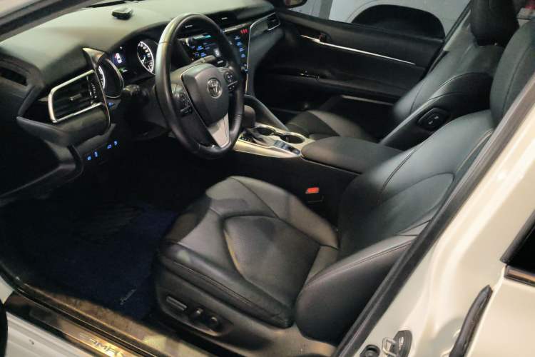 Used Toyota Camry 2018 Dual-Engine 2.5 HG Luxury Edition