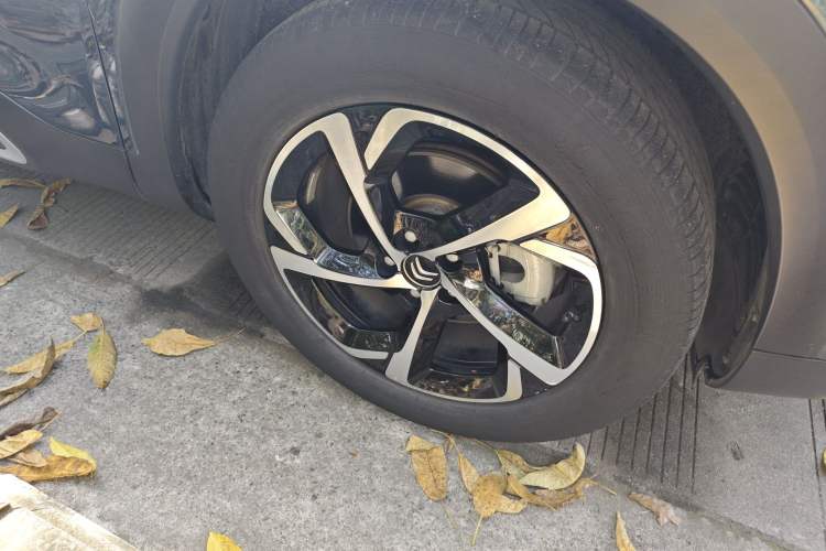 Used Citroen C5 AIRCROSS 2020 360THP Enjoyment Version Right Front Wheel Hub