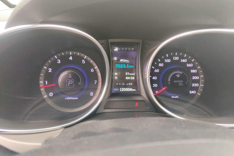 Used Hyundai Santa Fe Classic 2013 Revised Version 3.0L Four-Wheel Drive Flagship Edition Euro IV Instrument Cluster