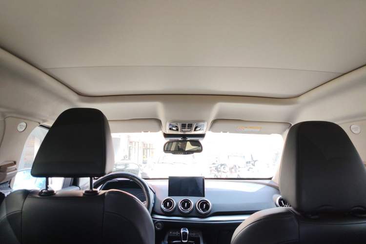 Used Wey VV5 2017 2.0T Ultra-Luxury Version Headliner