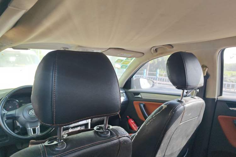 Used Volkswagen Bora 2015 Qihui Edition 1.6L Automatic Fashion Model Headliner