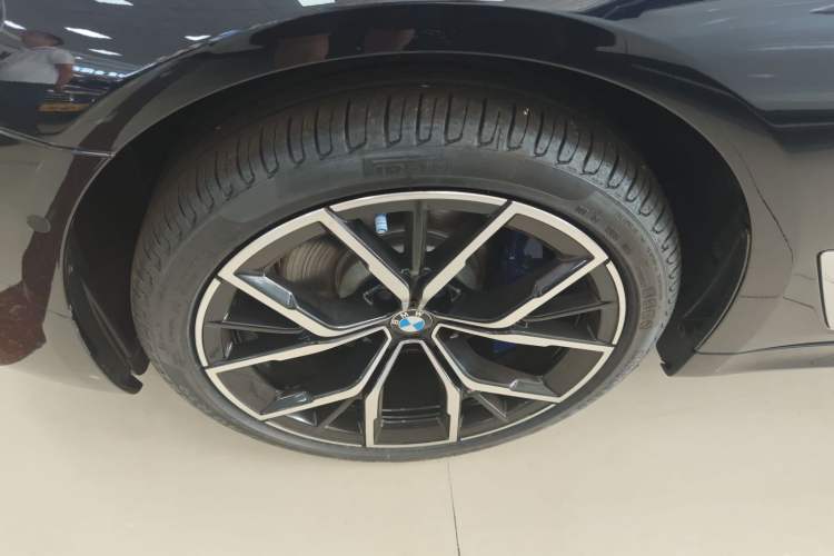 Used BMW 5 Series 2022 Second Facelift 530Li Luxury Version M Sport Package