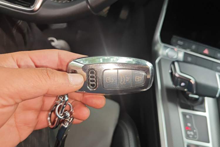 Used Audi A6L 2019 40 TFSI Luxury Dynamic Model Vehicle Key