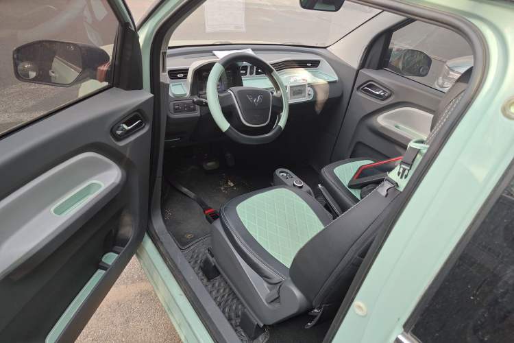 Used Wuling Hongguang MINIEV 2022 Macaron Fashion Edition Lithium-Nickel-Cobalt-Alpha-oxide
