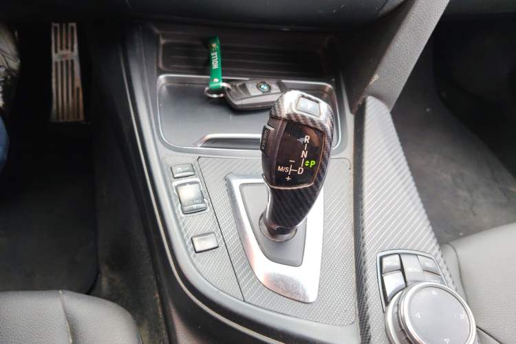 Used BMW 3 Series 2017 320Li Fashion Model Gear Lever