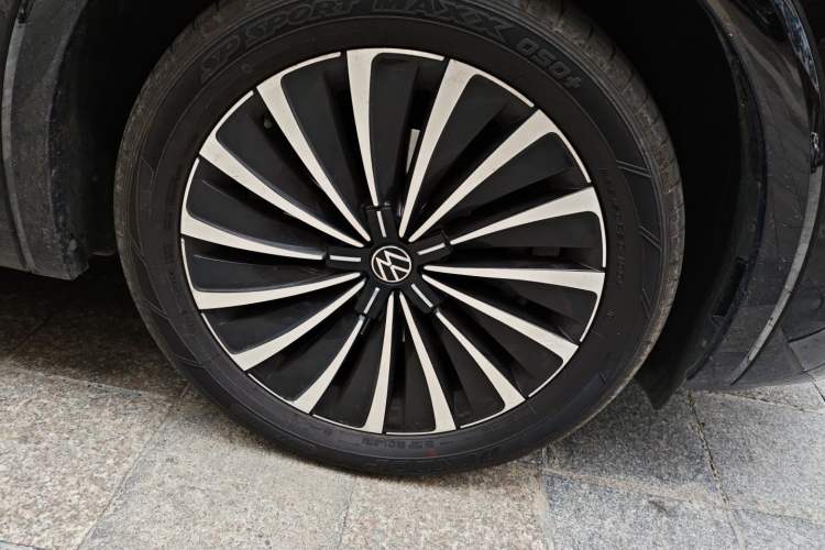 Used Volkswagen Viloran 2022 380TSI Prestige Edition
