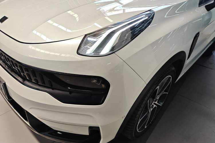 Used Lynk & Co 05 2020 2.0TD Two-Wheel Drive Shine Halo
