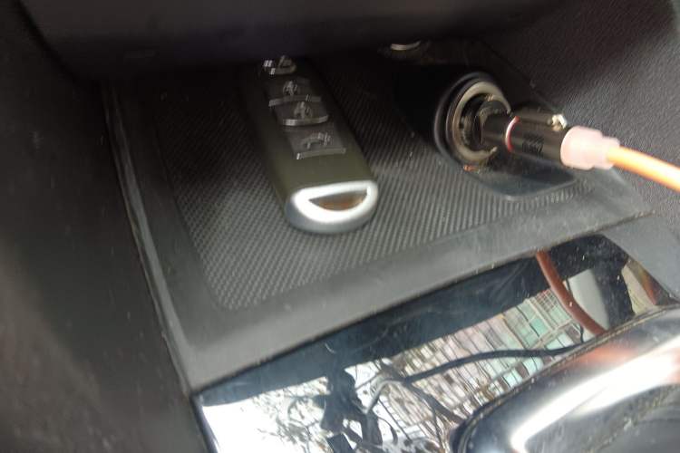 Used Mazda 3 Axela 2014 Sedan 1.5L Automatic Comfort Model Vehicle Key