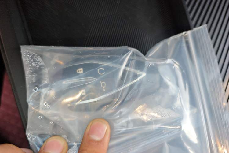 Used Oshan Z6 2022 Blue Whale 1.5T DCT Luxury Model
