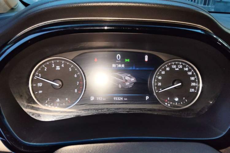 Used Buick GL8 2023 Facelifted Land Cruiser Executive Luxury Version