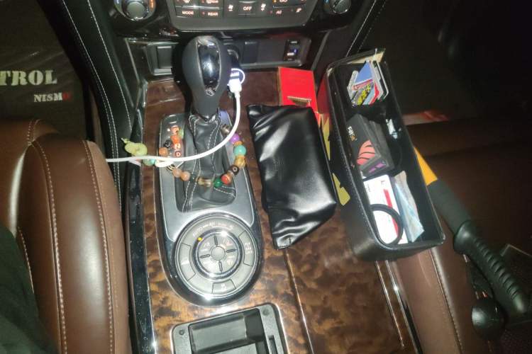 Used Nissan Patrol  Gear Lever